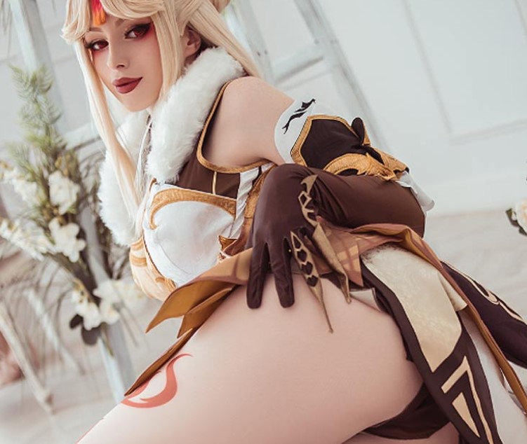 Tổng hợp ảnh gái cosplay sexy, quyến rũ với những set đồ thiếu vải